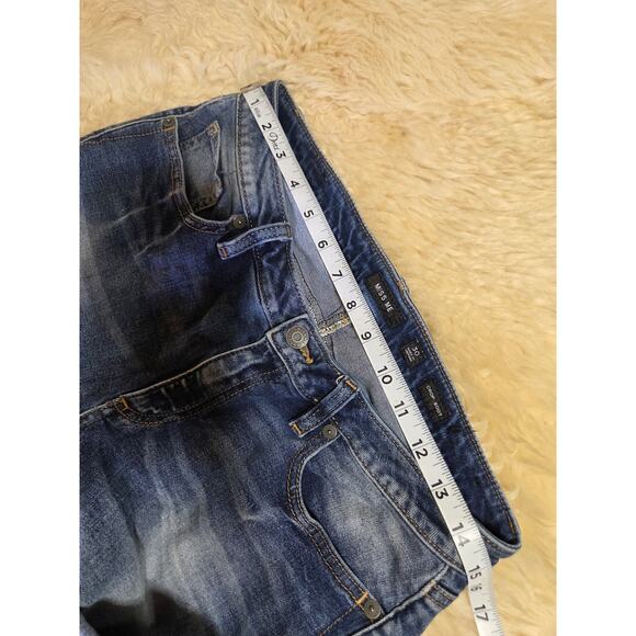Miss Me embroidered Hem JEANS scalloped size 30 Cropped 28" Waist Low Rise - Picture 11 of 11
